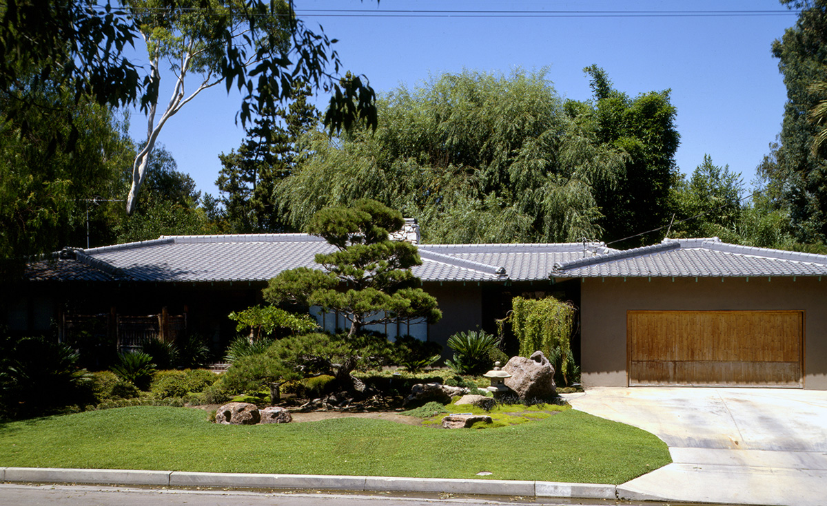 oriental Japanese clay roof tile in C09 Japanese black ibushi for reroof on home in Encino california.