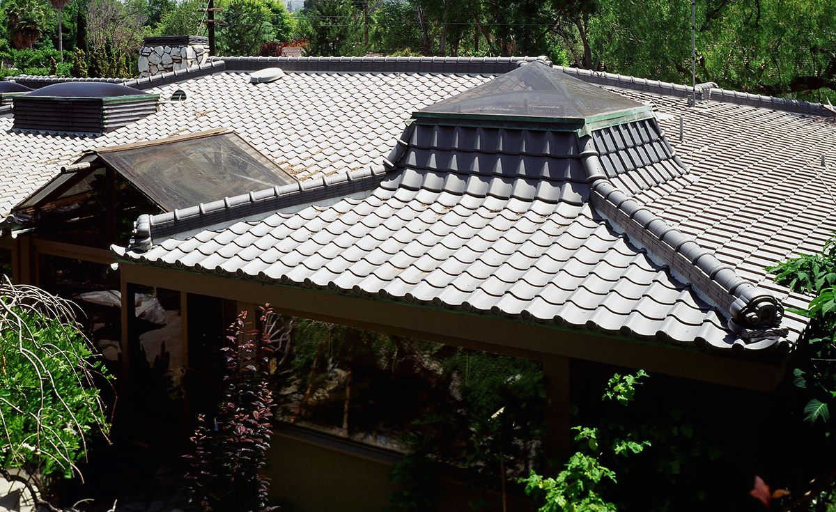 oriental Japanese clay roof tile in C09 Japanese black ibushi for reroof on home in Encino california.