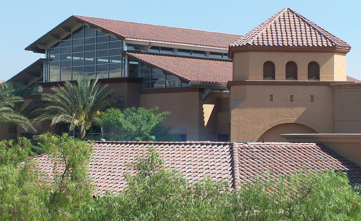 roman pan clay roof tile in 60% F40 natural red, 30% 2F28 carbon and 10% 2F43 Brick Red on Westfield Valencia Town Center, Valencia, CA