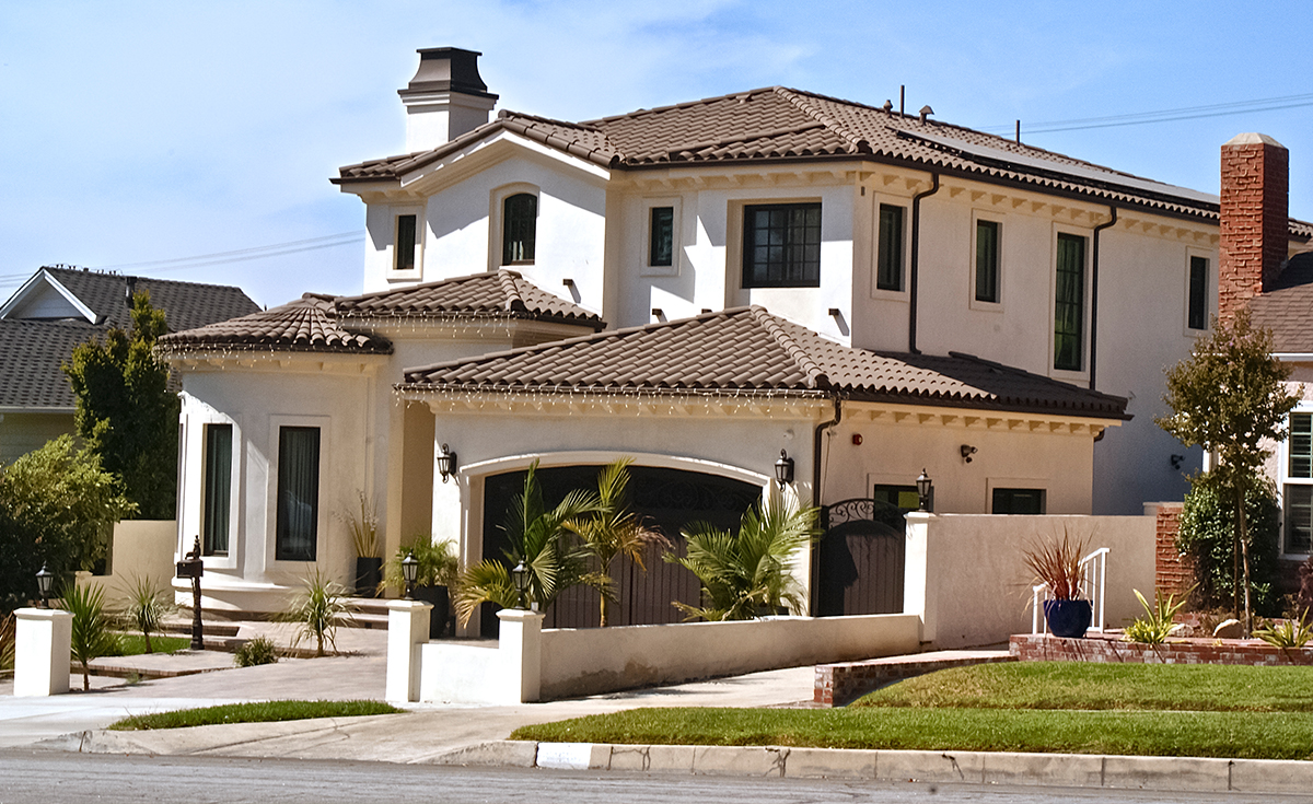 Classic S mission clay roof tile with Turret roof in 2F19 Ironwood on home in Burbank, California